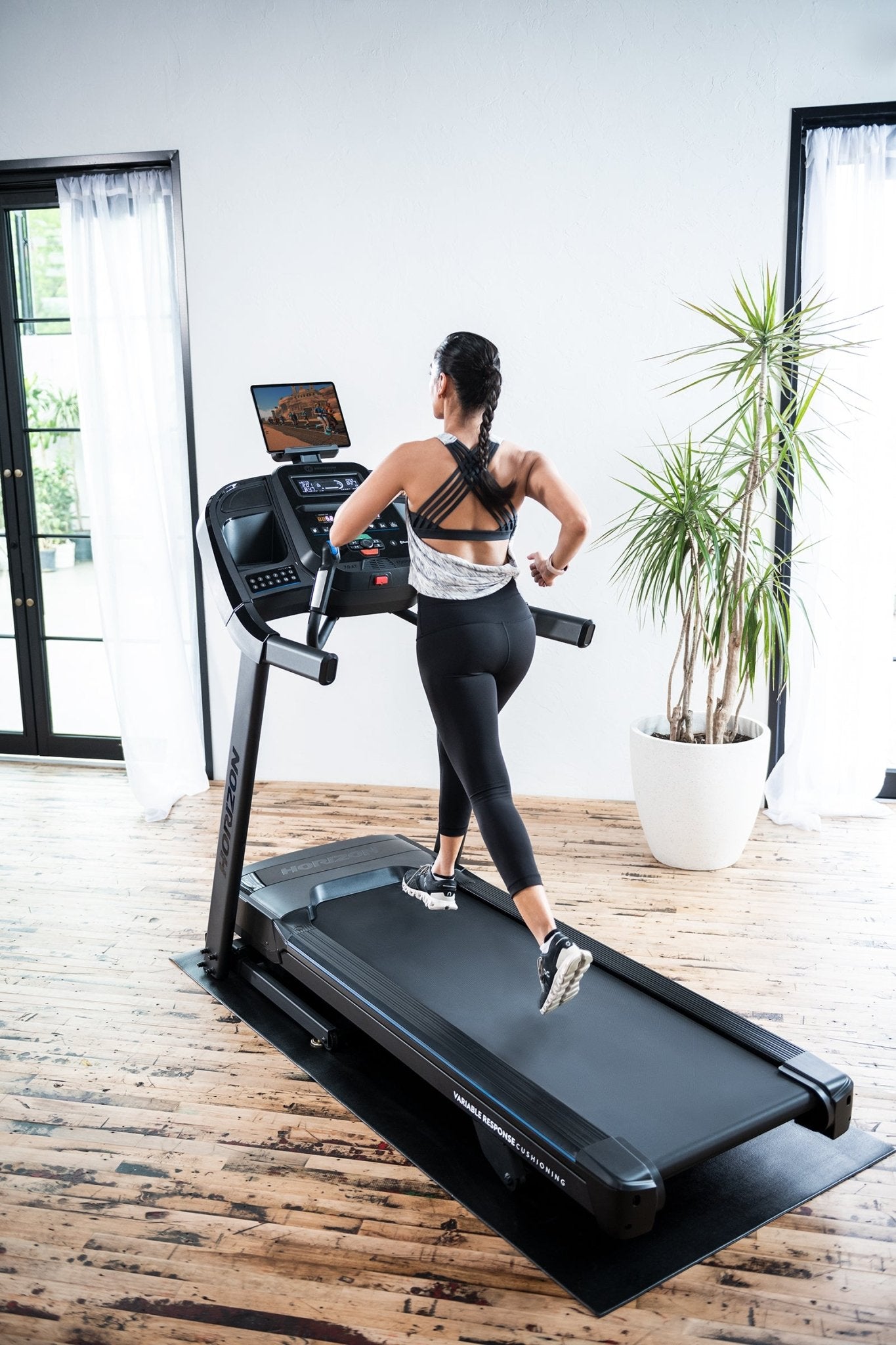 CAMINADORA HORIZON 7.0AT - Wellness Pro Fitness Equipment
