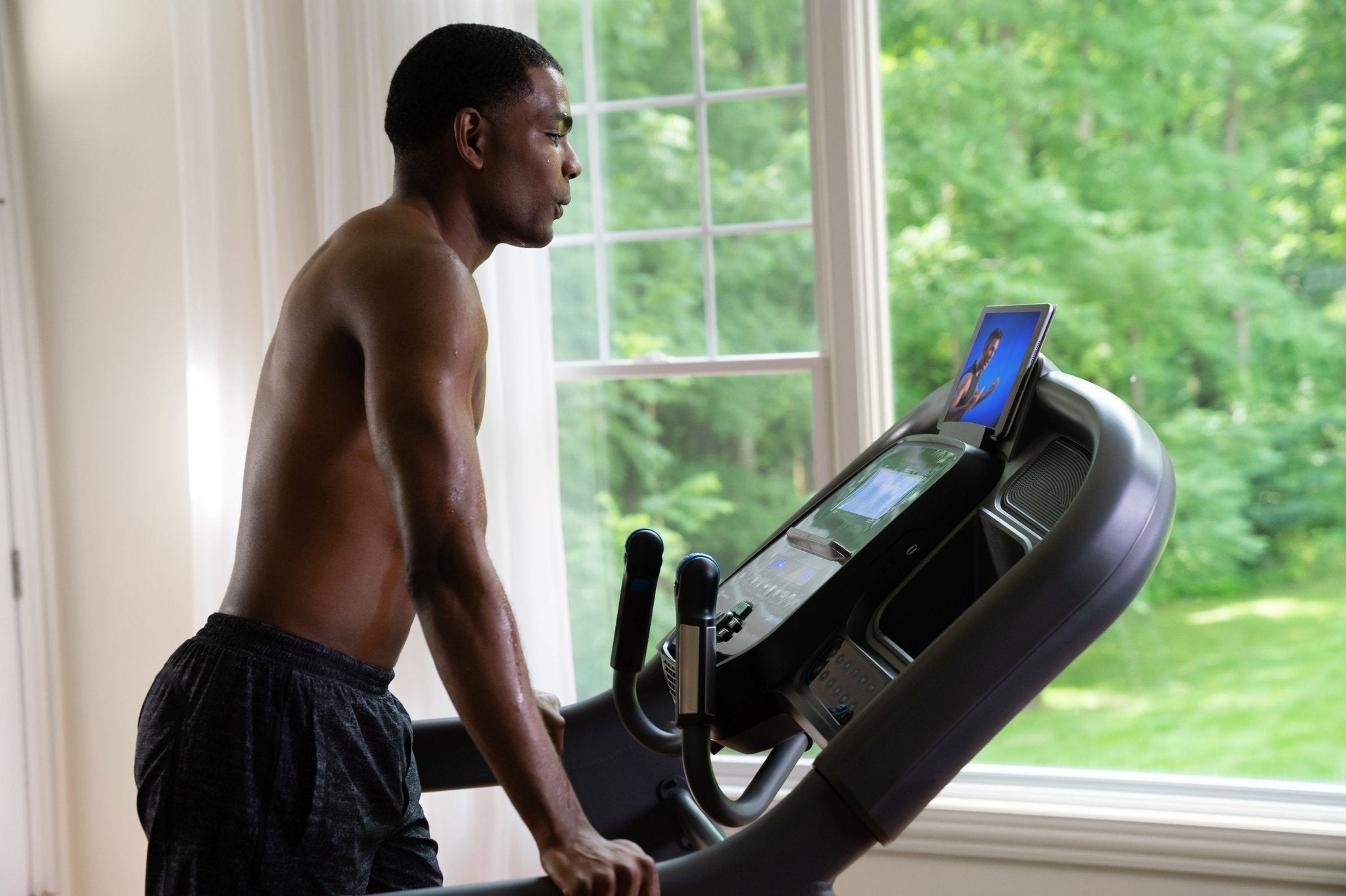 CAMINADORA HORIZON 7.4AT - Wellness Pro Fitness Equipment