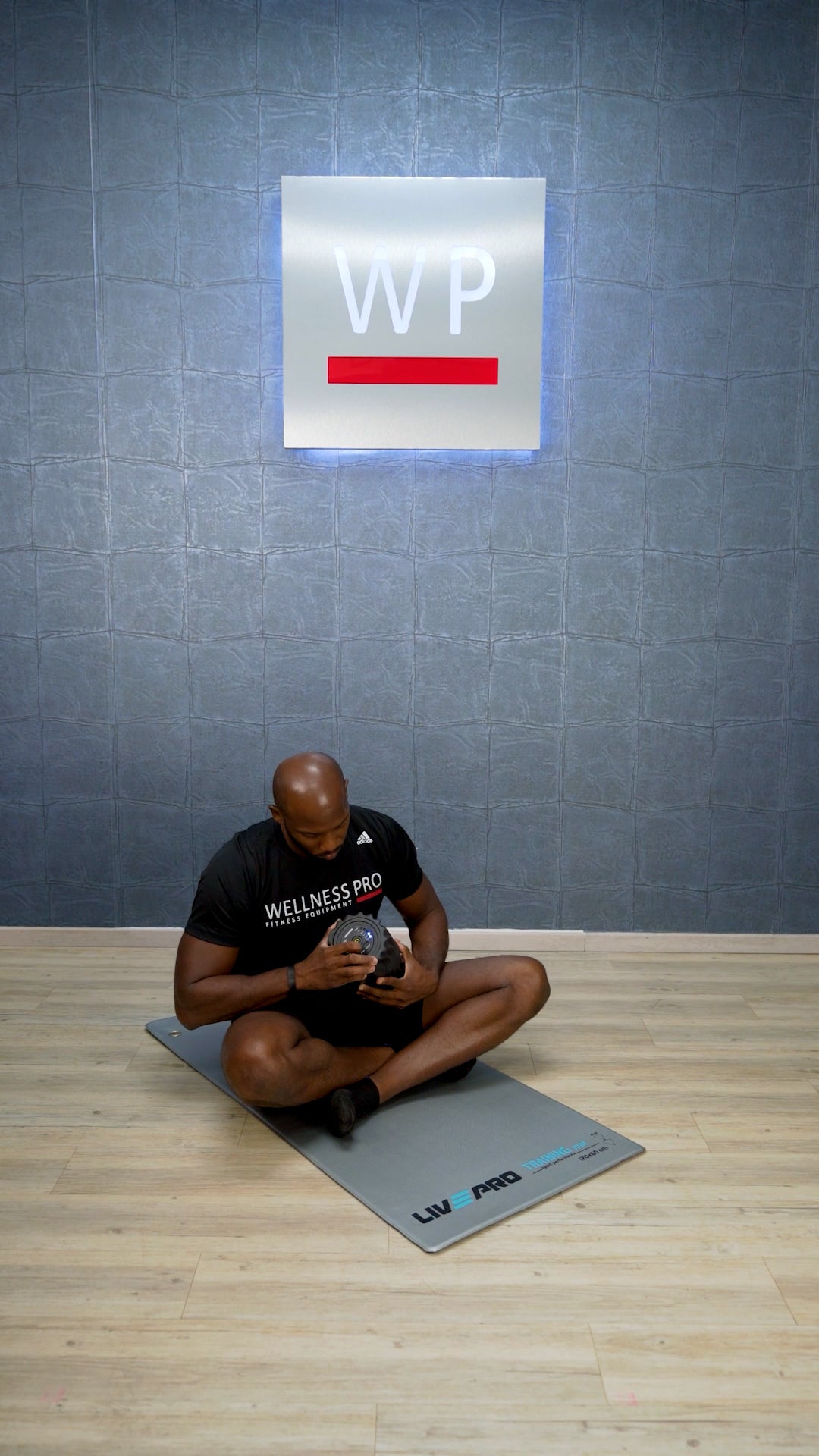 LIVEPRO Rollo Vibrador / Vibrating Roller - Wellness Pro Fitness Equipment