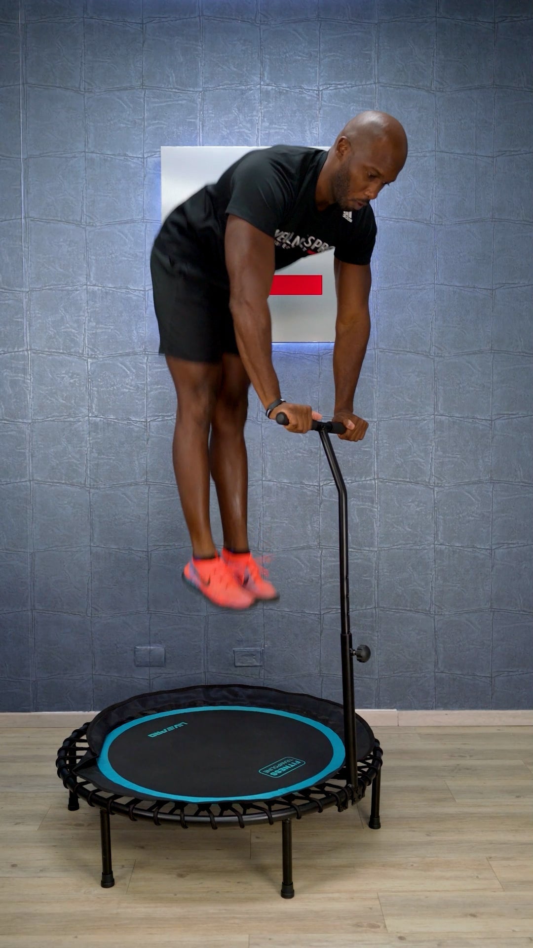 LIVEPRO Trampolin 40" Con Agarre / Trampoline w. Handle - Wellness Pro Fitness Equipment