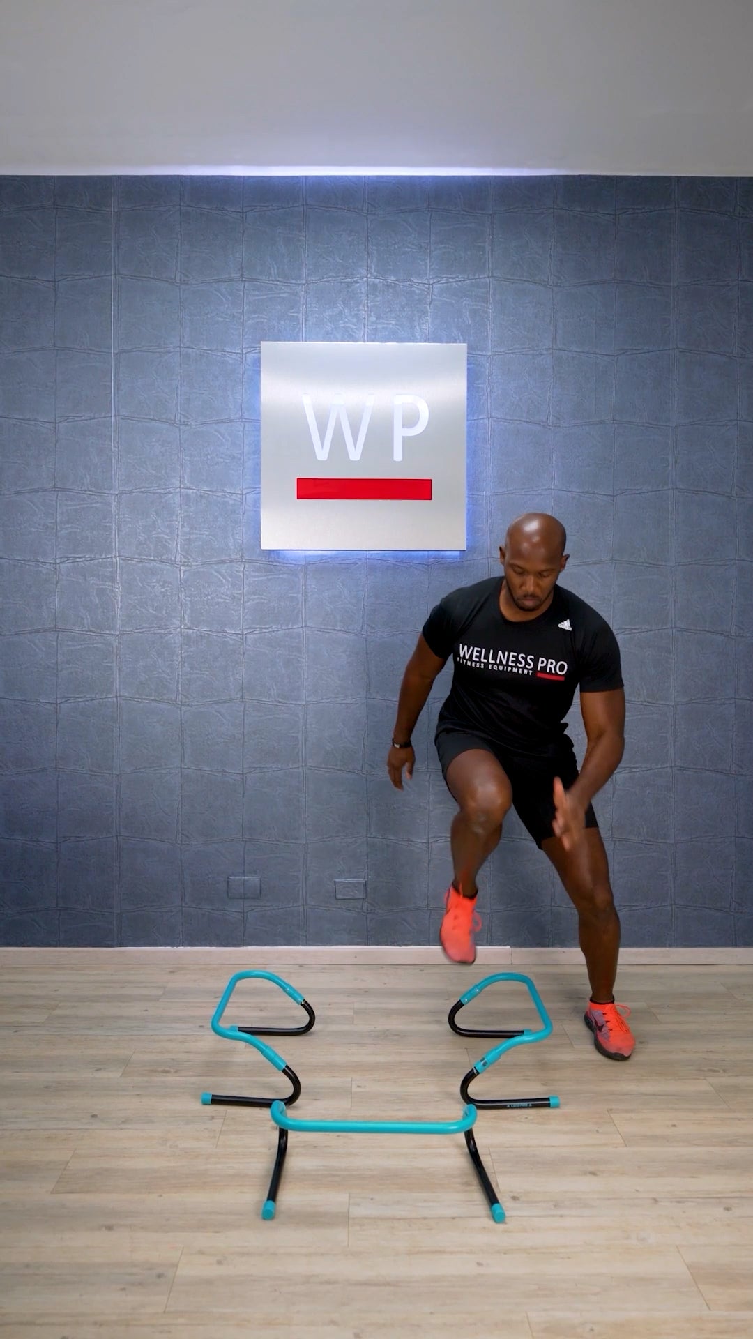 LIVEPRO Vallas de Velocidad Ajustables / Adjustable Speed Hurdles - Wellness Pro Fitness Equipment