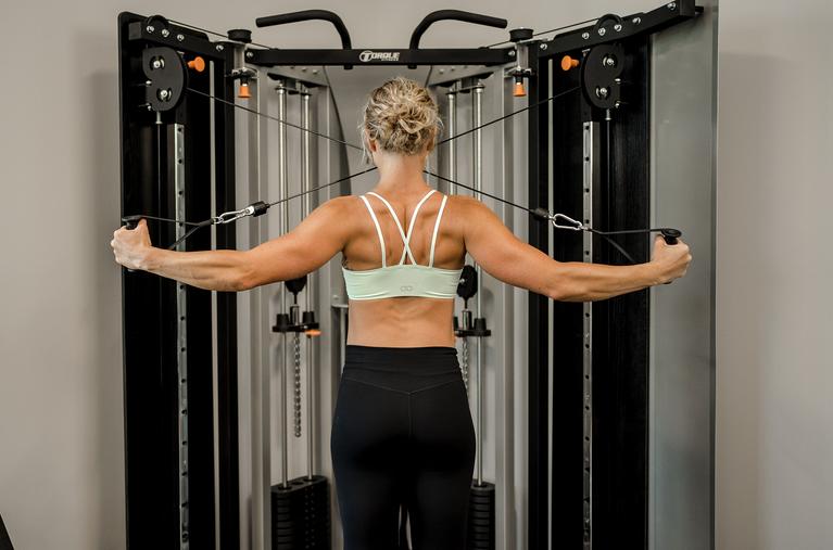 TORQUE F9: Entrenador Funcional Plegadizo