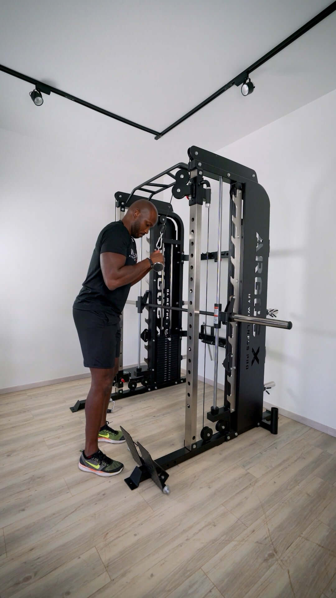 LIVEPRO Barra de Triceps / Triceps Pressdown Bar - Wellness Pro Fitness Equipment