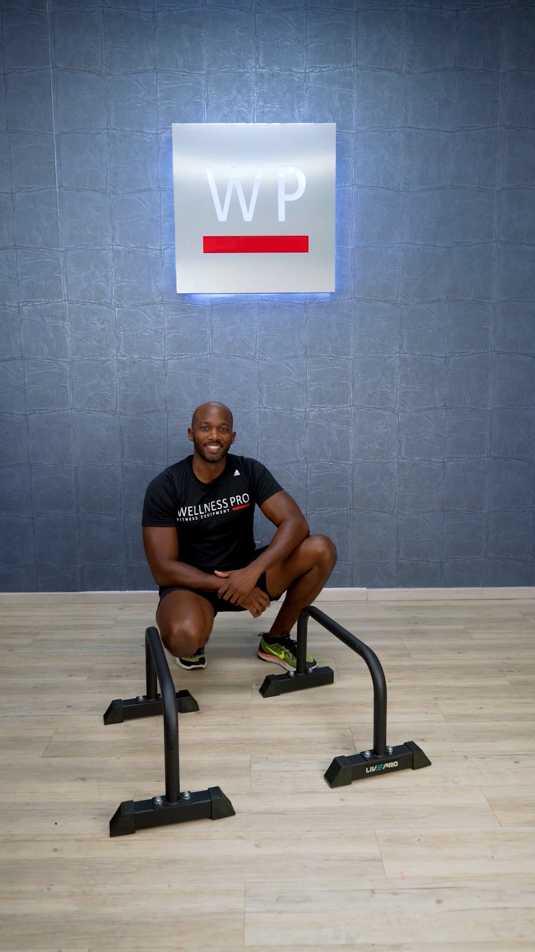 LIVEPRO Barras Paralelas Cortas / Short Parallettes - Wellness Pro Fitness Equipment