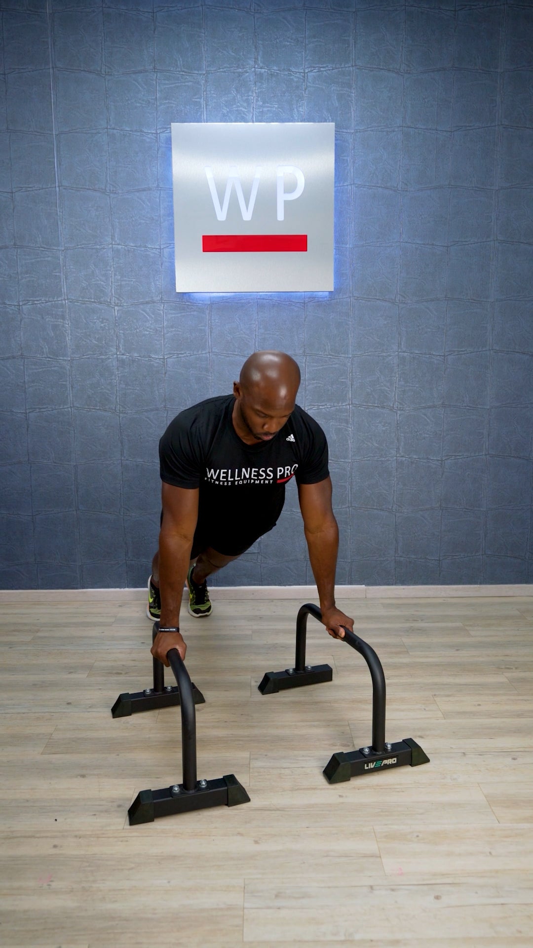 LIVEPRO Barras Paralelas Cortas / Short Parallettes - Wellness Pro Fitness Equipment