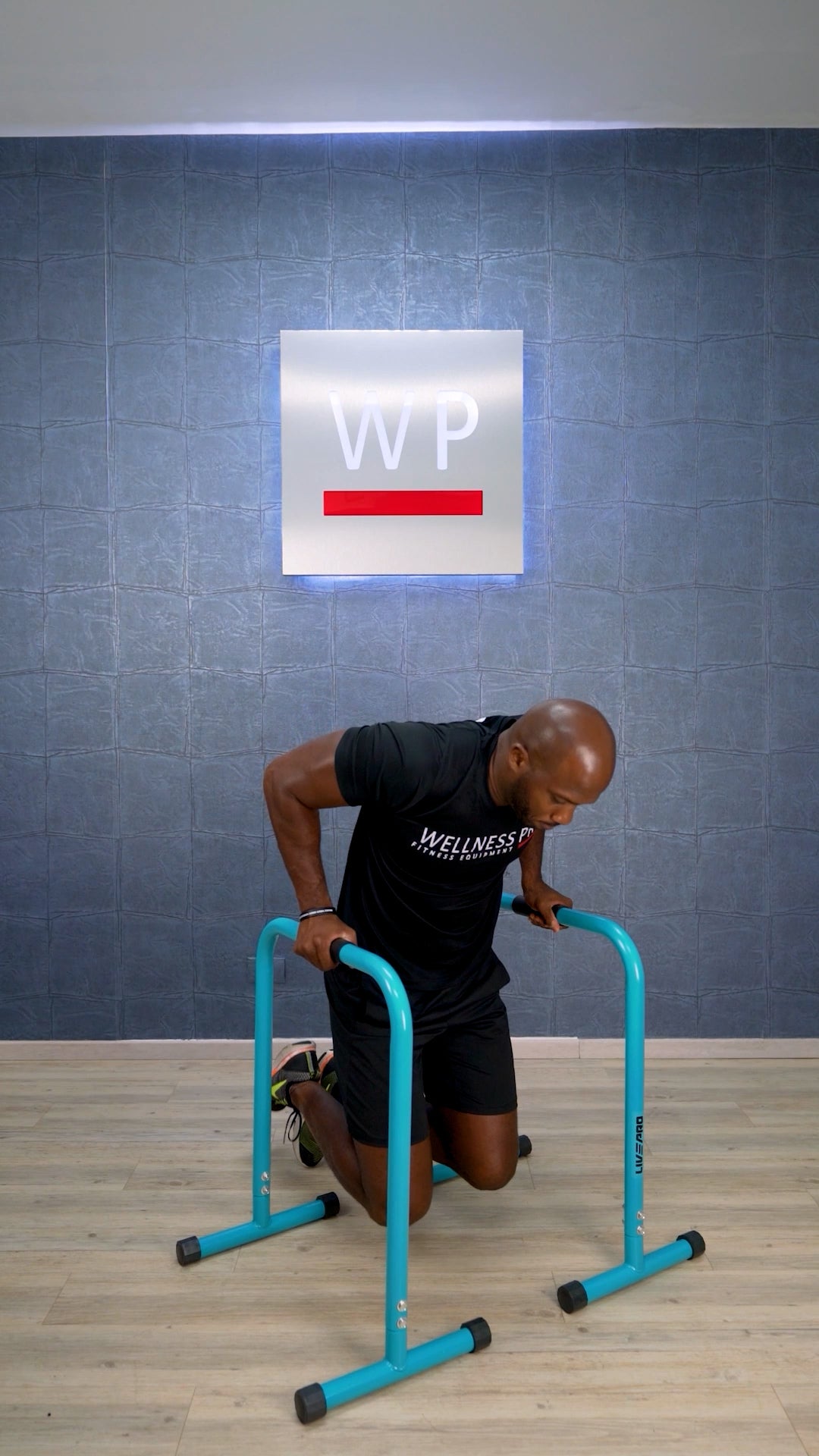 LIVEPRO Barras Paralelas / Parallettes - Wellness Pro Fitness Equipment