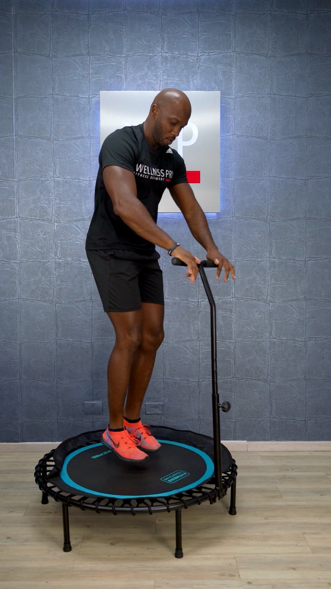 LIVEPRO Trampolin 40" Con Agarre / Trampoline w. Handle - Wellness Pro Fitness Equipment